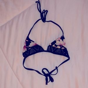 Frankie’s Bikini Top